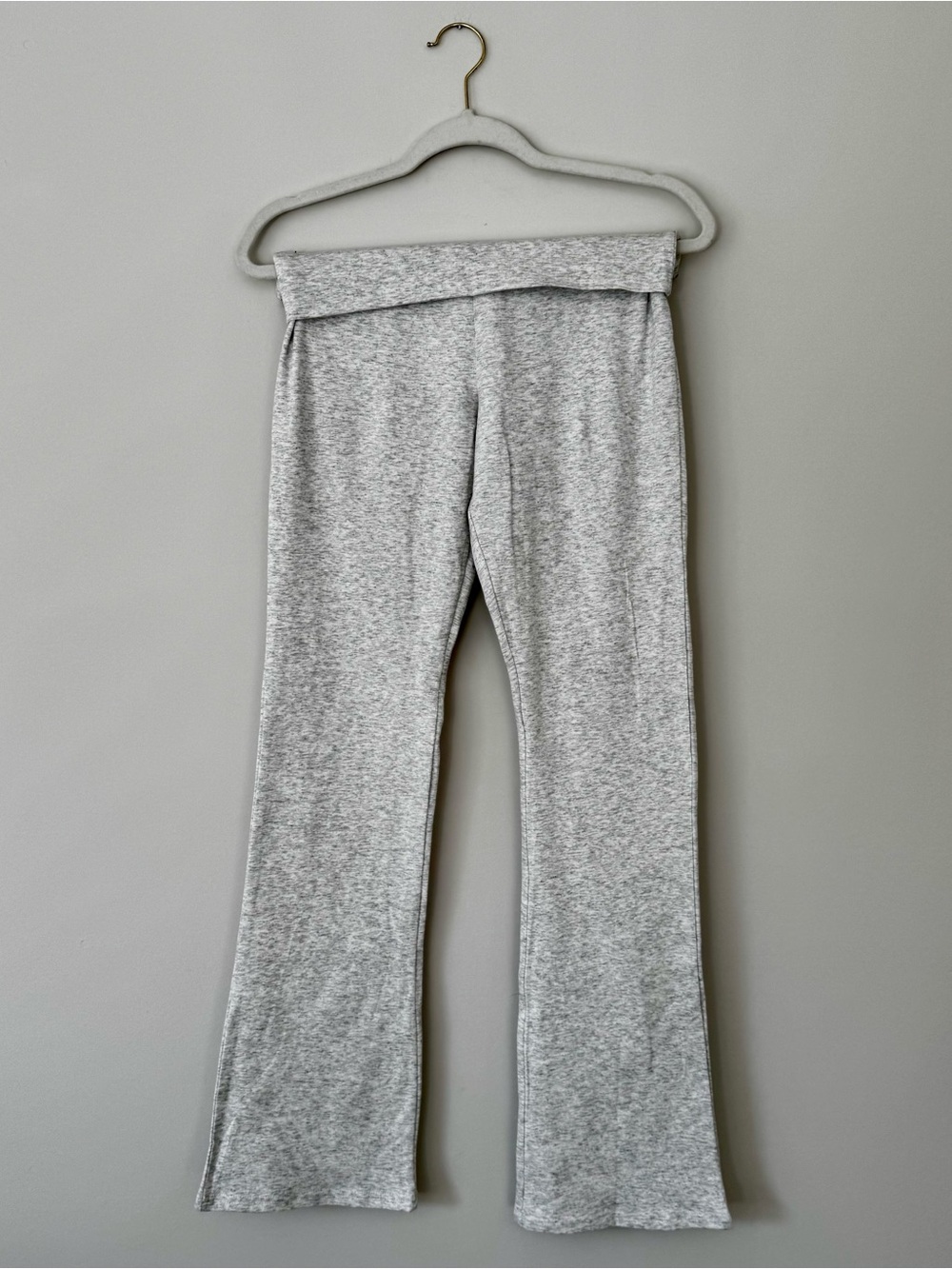 NWOT No Boundaries Flare Pants w/ Foldover Waistband, Heather Grey – Medium